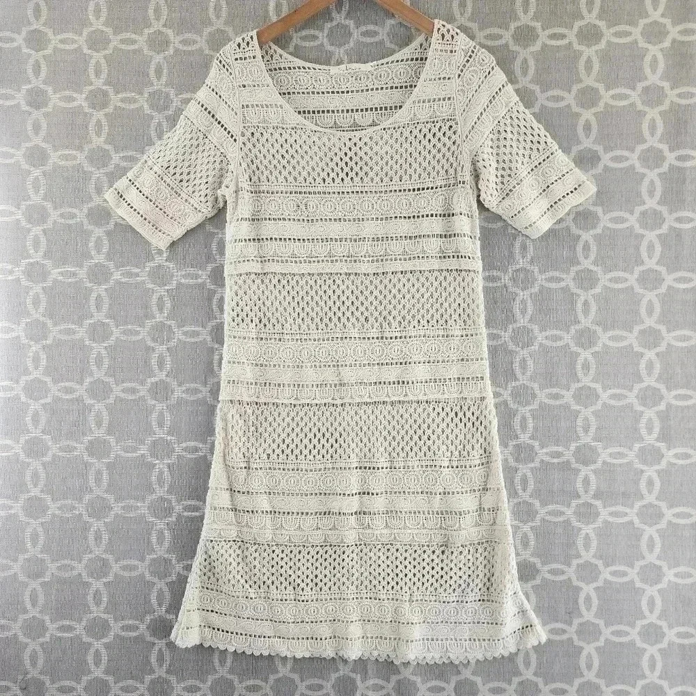 Anthropologie Solitaire Scoop Neck Half Sleeve Cover up Women's M